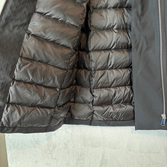 Mercer Collective Saks fifth avenue black Betsy Asymmetric Down Parka small NWT - Picture 10 of 16